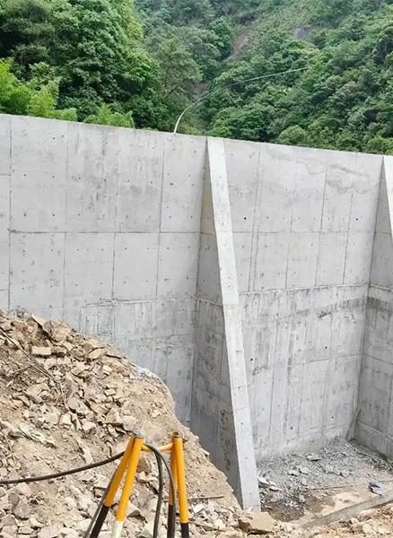 三门峡卢氏县重力式挡土墙